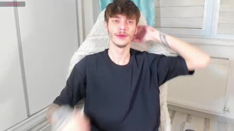 Snapshot of illusions888 chatting on 02/16/25, 07:38 D-Illusion online show from 02/16/25, 07:38