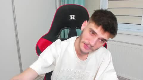 Snapshot of illusions888 chatting on 03/09/25, 06:32 D-Illusion online show from 03/09/25, 06:32