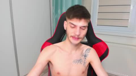 Snapshot of illusions888 chatting on 03/10/25, 01:45 D-Illusion online show from 03/10/25, 01:45