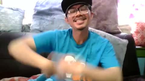 Snapshot of ilovebunny69 chatting on 09/20/25, 10:11 ilovebunny69 online show from 09/20/25, 10:11