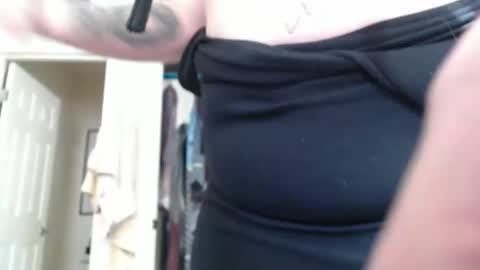 ilovesissyboys online show from 11/25/25, 10:21