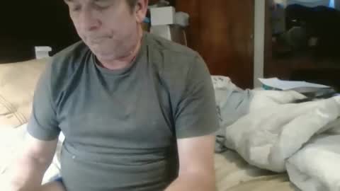 ilovetoshowoffagain online show from 12/18/25, 10:27