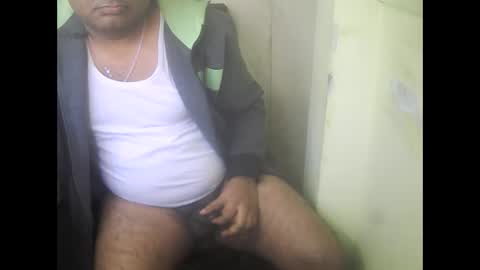 Snapshot of iloveumilf2310 chatting on 01/09/25, 09:27 iloveumilf2310 online show from 01/09/25, 09:27