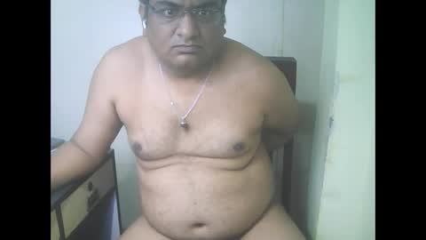 Snapshot of iloveumilf2310 chatting on 10/27/25, 11:14 iloveumilf2310 online show from 10/27/25, 11:14