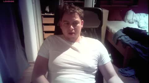 iloveyoutoo2000 online show from 12/02/25, 07:42