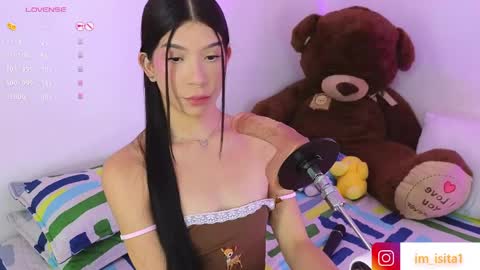 Snapshot of im__isabella chatting on 04/24/26, 09:06 Isa Vasquez online show from 04/24/26, 09:06