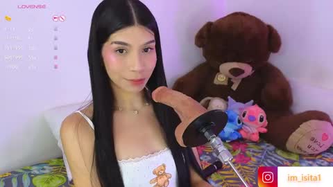 Snapshot of im__isabella chatting on 05/13/26, 04:32 Isa Vasquez online show from 05/13/26, 04:32