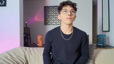 IM  THOMAS online show from 09/09/25, 03:28