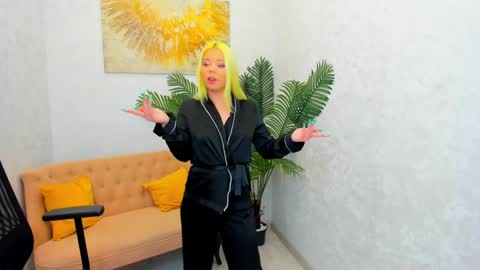 Roxy online show from 01/22/25, 08:17