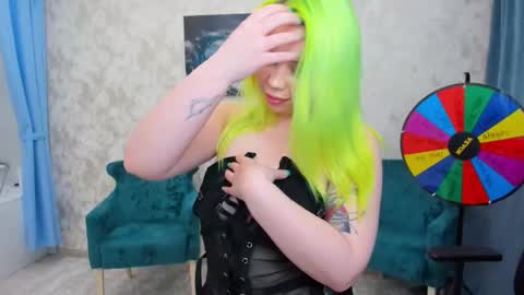 Roxy online show from 02/16/25, 11:37