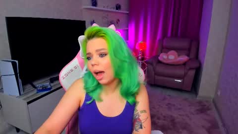 Roxy online show from 09/19/25, 07:36