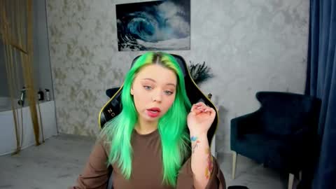 Roxy online show from 02/25/26, 07:34