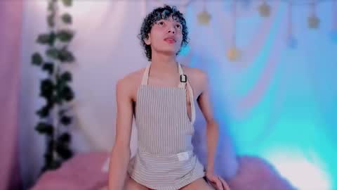 Snapshot of im_alejo chatting on 10/22/25, 02:01 Alejo independent model   online show from 10/22/25, 02:01