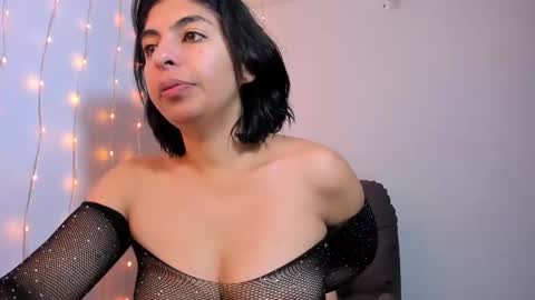 im_anna_ online show from 03/01/25, 12:01