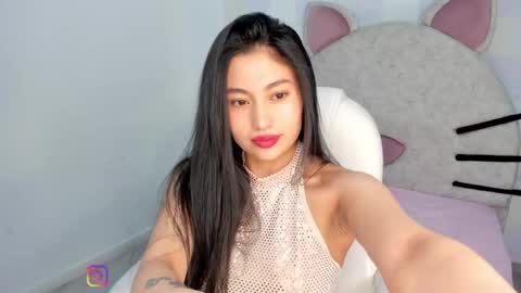 Atenea online show from 05/20/26, 04:07