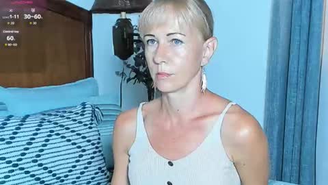 Christine -  online show from 11/06/25, 12:50