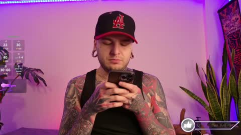 Snapshot of im_bryan chatting on 12/30/24, 04:09 Bryan online show from 12/30/24, 04:09