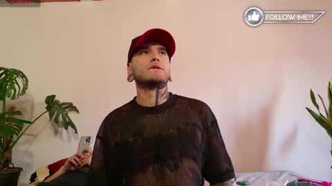 Snapshot of im_bryan chatting on 03/02/25, 01:49 Bryan online show from 03/02/25, 01:49