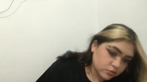 im_bunny__ online show from 12/16/25, 03:11