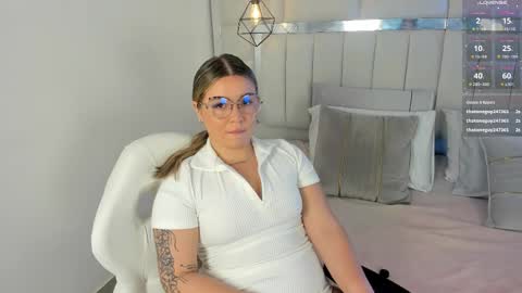 DAHLIA online show from 11/15/25, 08:27