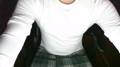 im_dave21 online show from 04/27/26, 11:19