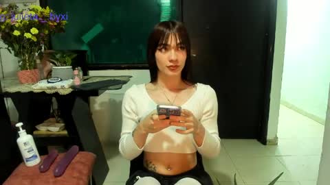 Snapshot of im_dorothy chatting on 05/06/26, 03:02 im_dorothy online show from 05/06/26, 03:02