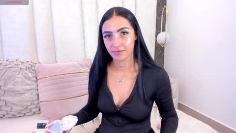 im_isabella1 online show from 04/03/26, 05:16
