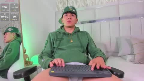 Snapshot of im_joel_ chatting on 01/18/26, 05:11 JOEL online show from 01/18/26, 05:11