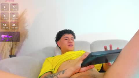 Snapshot of im_joel_ chatting on 02/27/26, 06:02 JOEL online show from 02/27/26, 06:02