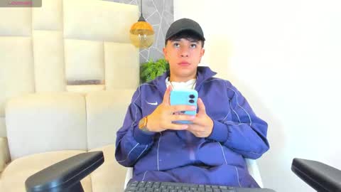 Snapshot of im_joel_ chatting on 03/01/26, 04:47 JOEL online show from 03/01/26, 04:47