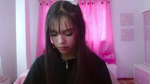 Julieta online show from 05/02/26, 07:52
