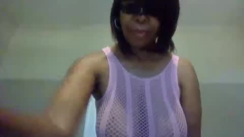 Snapshot of im_laa30z chatting on 05/10/26, 11:26 weet exy Cougar online show from 05/10/26, 11:26