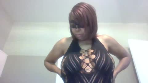 Snapshot of im_laa30z chatting on 05/26/26, 01:40 weet exy Cougar online show from 05/26/26, 01:40