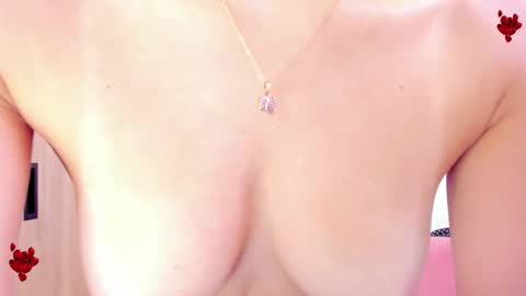 Luna online show from 04/12/26, 09:31