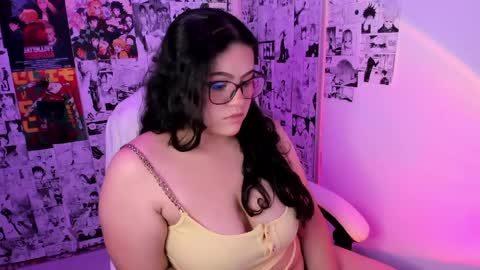 mei mei uwu online show from 04/11/26, 01:43