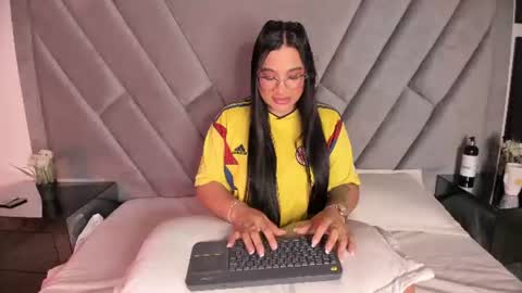 Snapshot of im_natalieefoster chatting on 06/23/26, 10:35 natalie online show from 06/23/26, 10:35