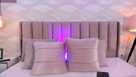 Nika online show from 03/12/25, 12:57