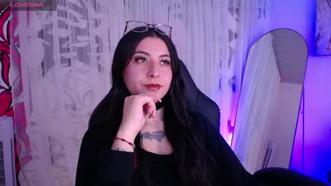 Snapshot of im_rosse_ chatting on 05/14/26, 08:37 Jade Rosse online show from 05/14/26, 08:37