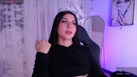 Snapshot of im_rosse_ chatting on 05/27/26, 01:57 Jade Rosse online show from 05/27/26, 01:57