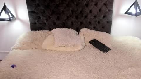 im_sky_ online show from 03/03/26, 06:30