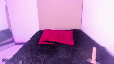 im tiffany  online show from 02/20/26, 06:26