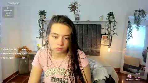 im_tulipan online show from 06/15/26, 08:00