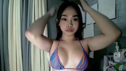im_ur_future_wife69 online show from 04/09/26, 09:04