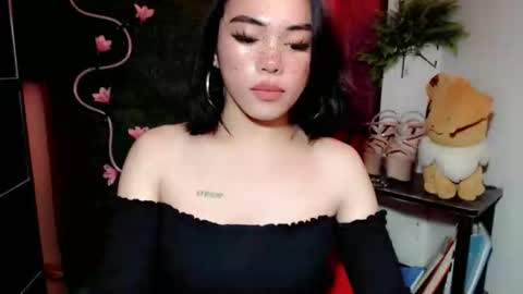 Hii love online show from 11/08/25, 09:20