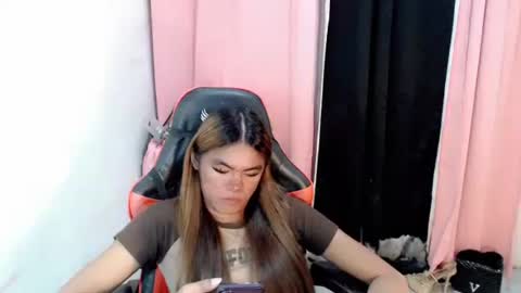 im_yourfairyannaxx online show from 04/15/26, 07:58