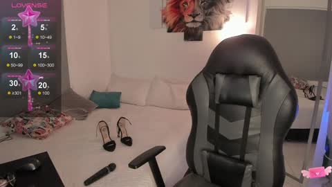 Snapshot of imacwenn_ chatting on 01/30/25, 10:30 Sofia online show from 01/30/25, 10:30