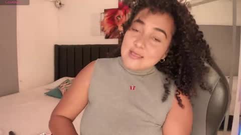 Snapshot of imacwenn_ chatting on 03/08/25, 09:40 Sofia online show from 03/08/25, 09:40