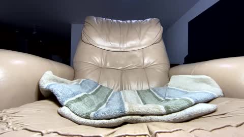 Snapshot of imaginaryvoyage chatting on 02/22/25, 05:44 thanks for visiting online show from 02/22/25, 05:44