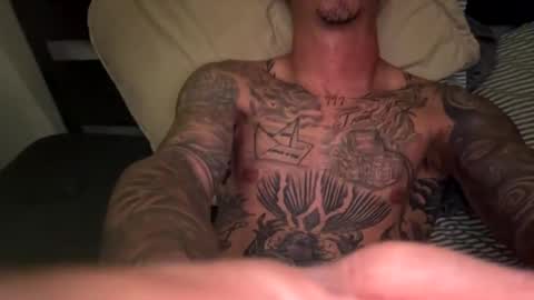 imallyours232323 online show from 10/12/25, 04:00