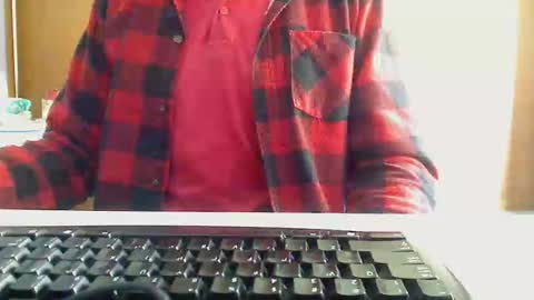 Snapshot of imaussiechris chatting on 04/27/26, 12:19 Aussie Guy online show from 04/27/26, 12:19